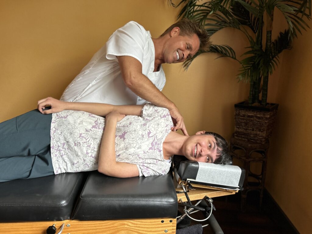 
Illustration of No-Crack Chiropractic Techniques